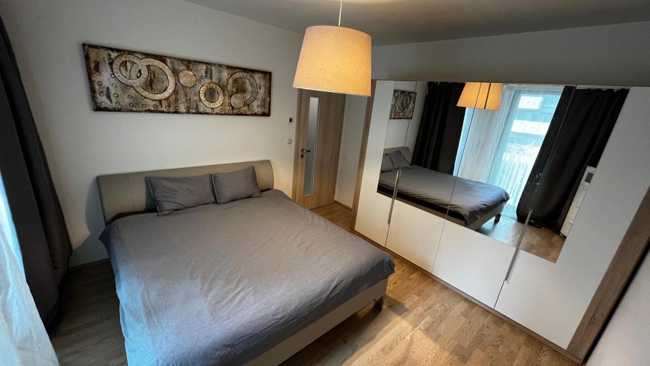 Residence Garden Tower - 8 Min Do Centra, Garaz Prag Eksteriør billede