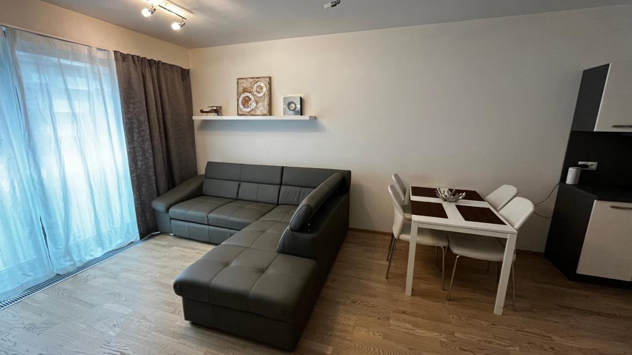 Residence Garden Tower - 8 Min Do Centra, Garaz Prag Eksteriør billede