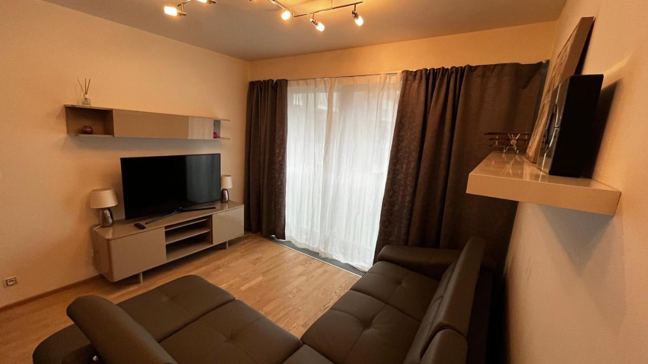 Residence Garden Tower - 8 Min Do Centra, Garaz Prag Eksteriør billede