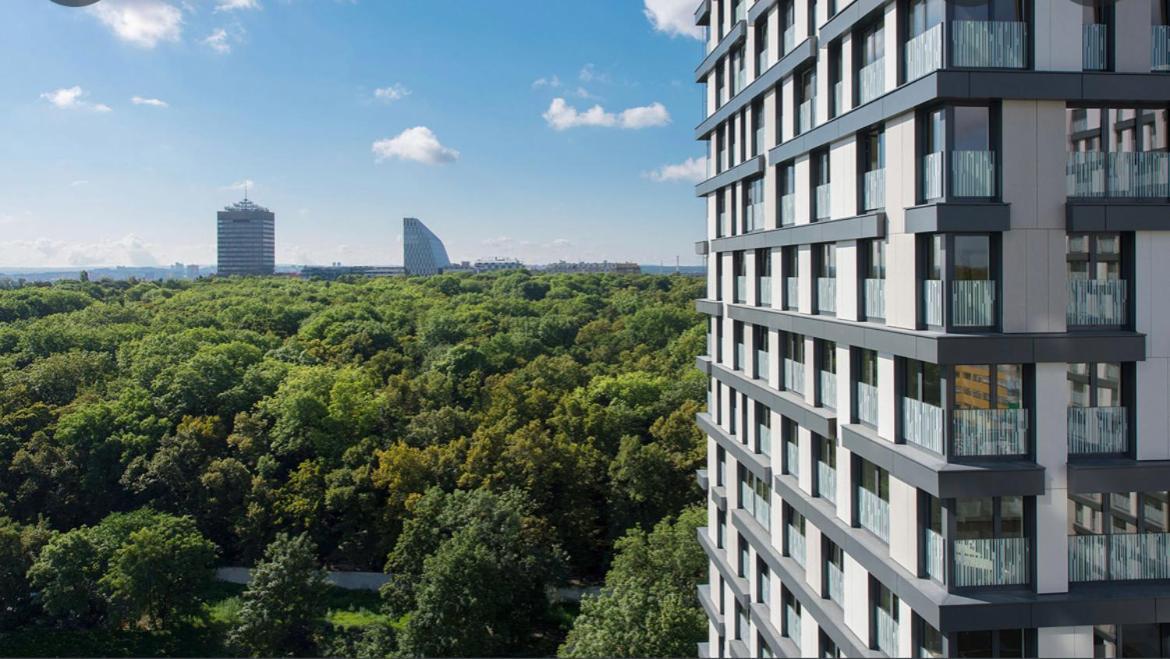 Residence Garden Tower - 8 Min Do Centra, Garaz Prag Eksteriør billede